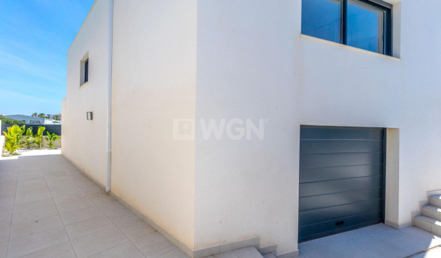 Resale - Villa - Torrevieja - La Veleta