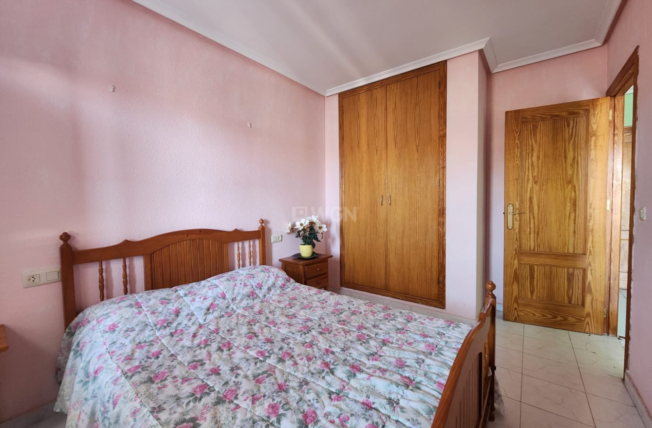 Resale - Apartment / flat - La Mata - Costa Blanca