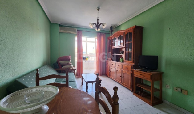 Resale - Apartment / flat - La Mata - Costa Blanca