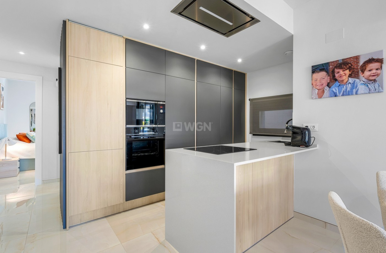 Odsprzedaż - Mieszkanie w bloku - Playa Flamenca - Costa Blanca