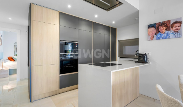 Odsprzedaż - Mieszkanie w bloku - Playa Flamenca - Costa Blanca