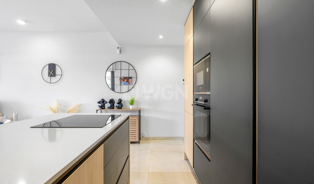 Odsprzedaż - Mieszkanie w bloku - Playa Flamenca - Costa Blanca