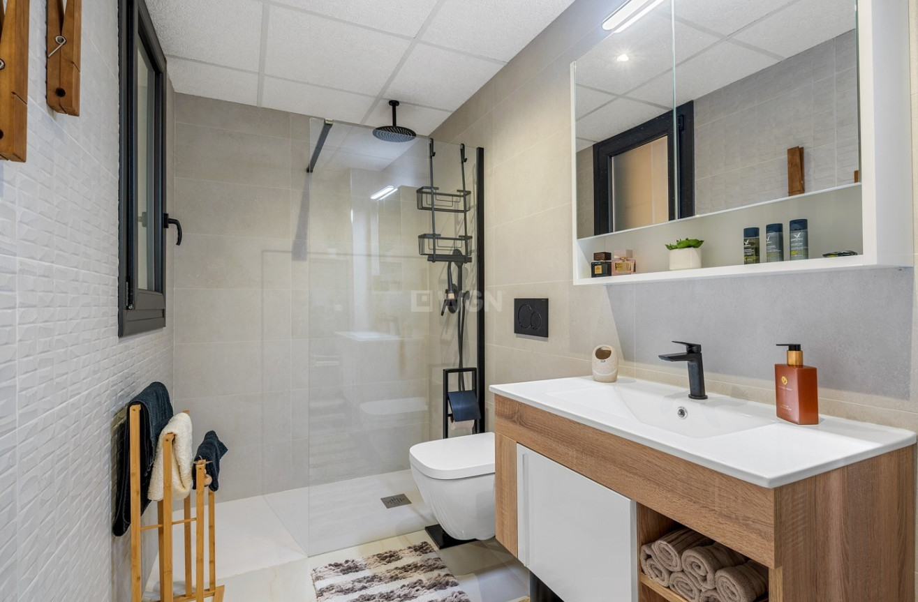 Odsprzedaż - Mieszkanie w bloku - Playa Flamenca - Costa Blanca