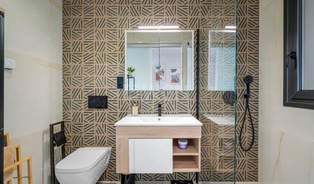 Odsprzedaż - Mieszkanie w bloku - Playa Flamenca - Costa Blanca