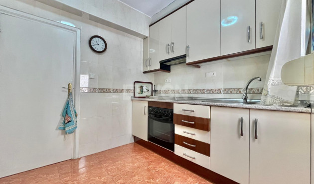 Reventa - Apartamento / piso - Torrevieja - Estacion De Autobuses