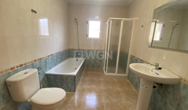 Odsprzedaż - Kamienica - Algorfa - Inland