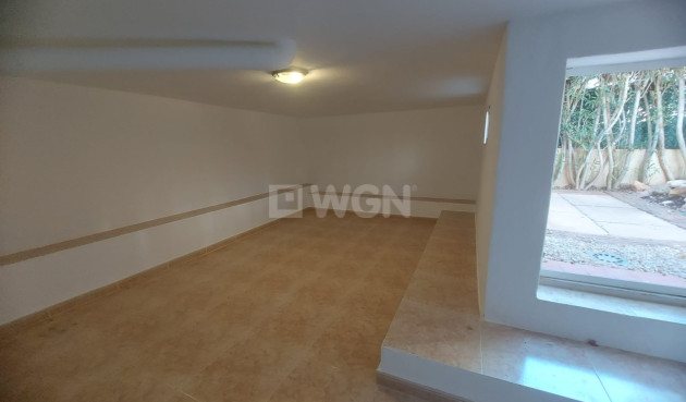 Odsprzedaż - Kamienica - Algorfa - Inland