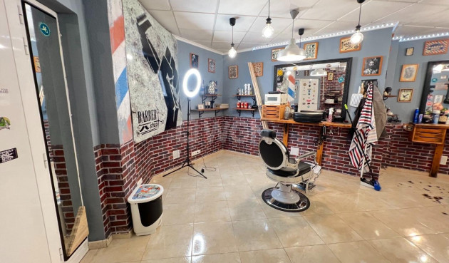 Resale - Commercial - Guardamar del Segura - Centro