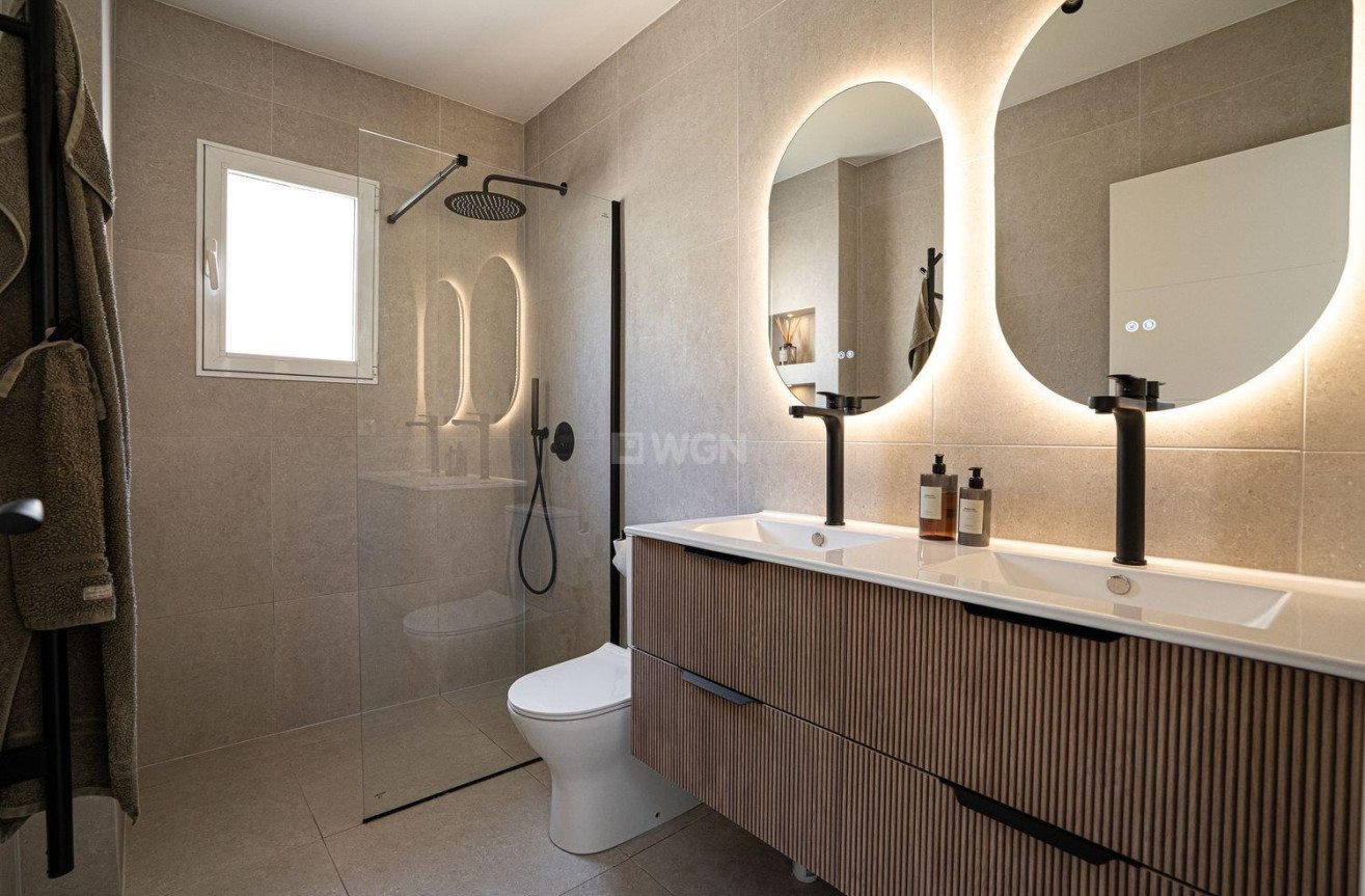 Resale - Villa - Orihuela Costa - Los Almendros-la Florida