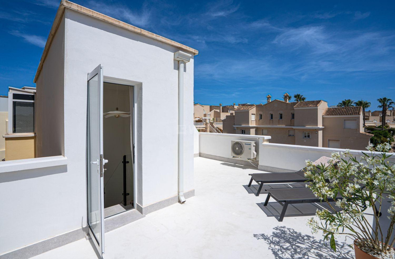 Resale - Villa - Orihuela Costa - Los Almendros-la Florida