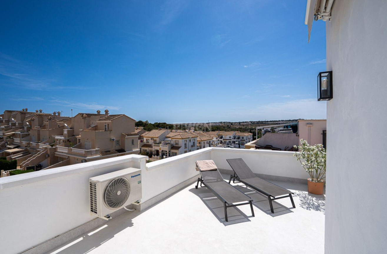 Resale - Villa - Orihuela Costa - Los Almendros-la Florida