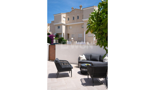 Resale - Villa - Orihuela Costa - Los Almendros-la Florida