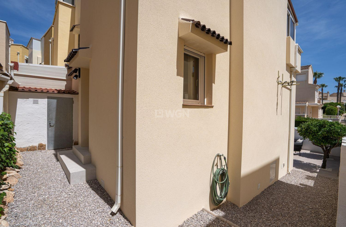 Resale - Villa - Orihuela Costa - Los Almendros-la Florida