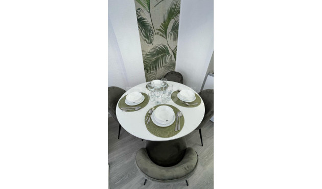 Odsprzedaż - Mieszkanie w bloku - Torrevieja