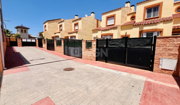 Resale - Townhouse - Cabo Roig - Costa Blanca