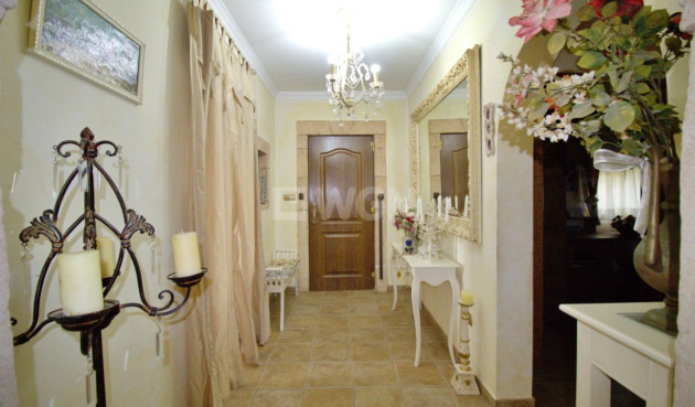 Odsprzedaż - Villa - Elche Pedanías - Valverde