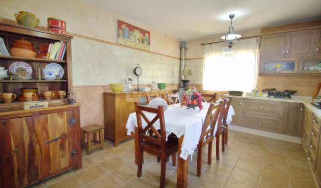 Odsprzedaż - Villa - Elche Pedanías - Valverde