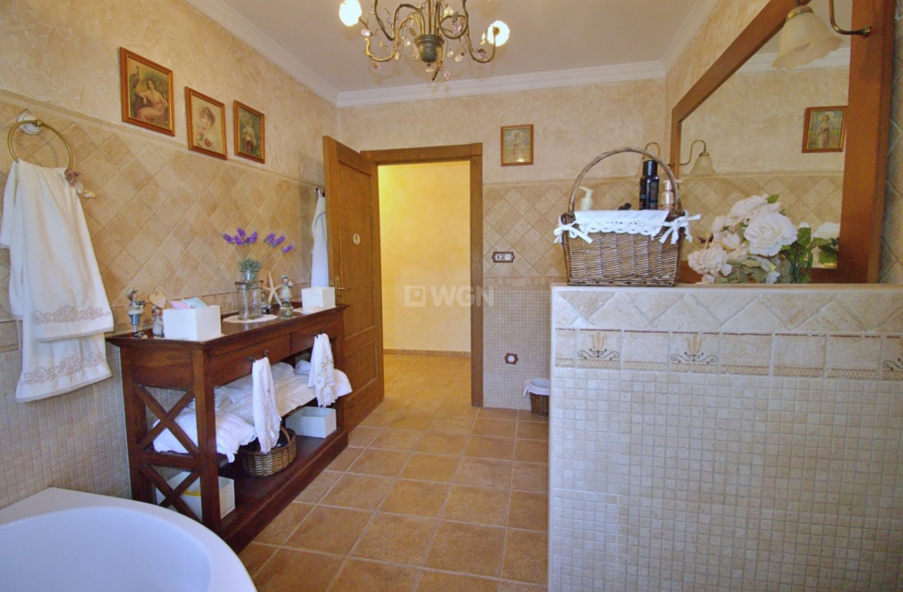 Odsprzedaż - Villa - Elche Pedanías - Valverde