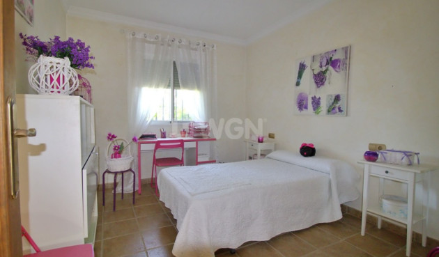 Odsprzedaż - Villa - Elche Pedanías - Valverde