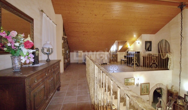 Odsprzedaż - Villa - Elche Pedanías - Valverde