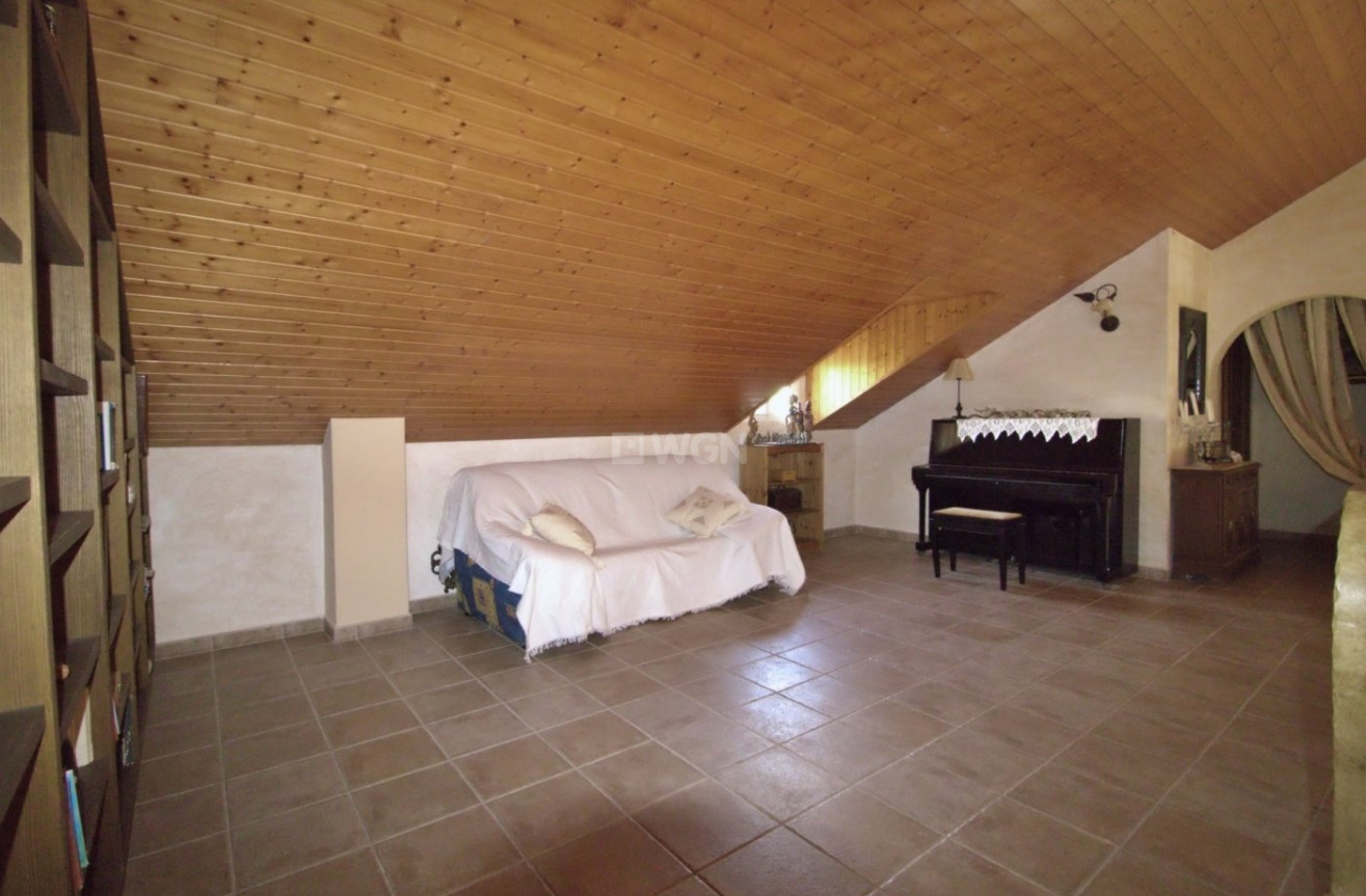 Odsprzedaż - Villa - Elche Pedanías - Valverde