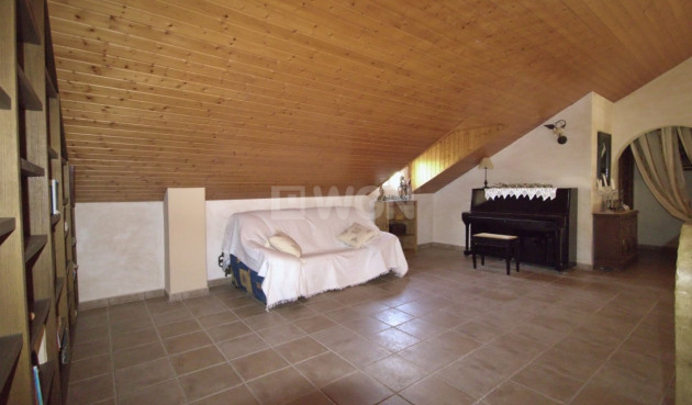 Odsprzedaż - Villa - Elche Pedanías - Valverde