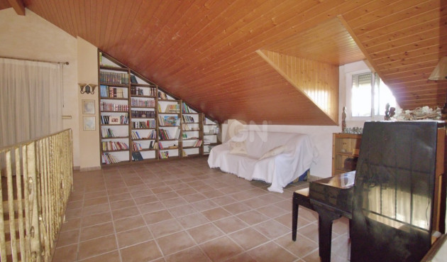 Odsprzedaż - Villa - Elche Pedanías - Valverde