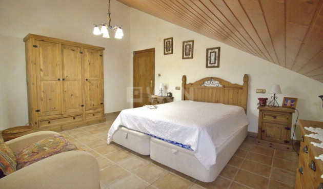 Odsprzedaż - Villa - Elche Pedanías - Valverde