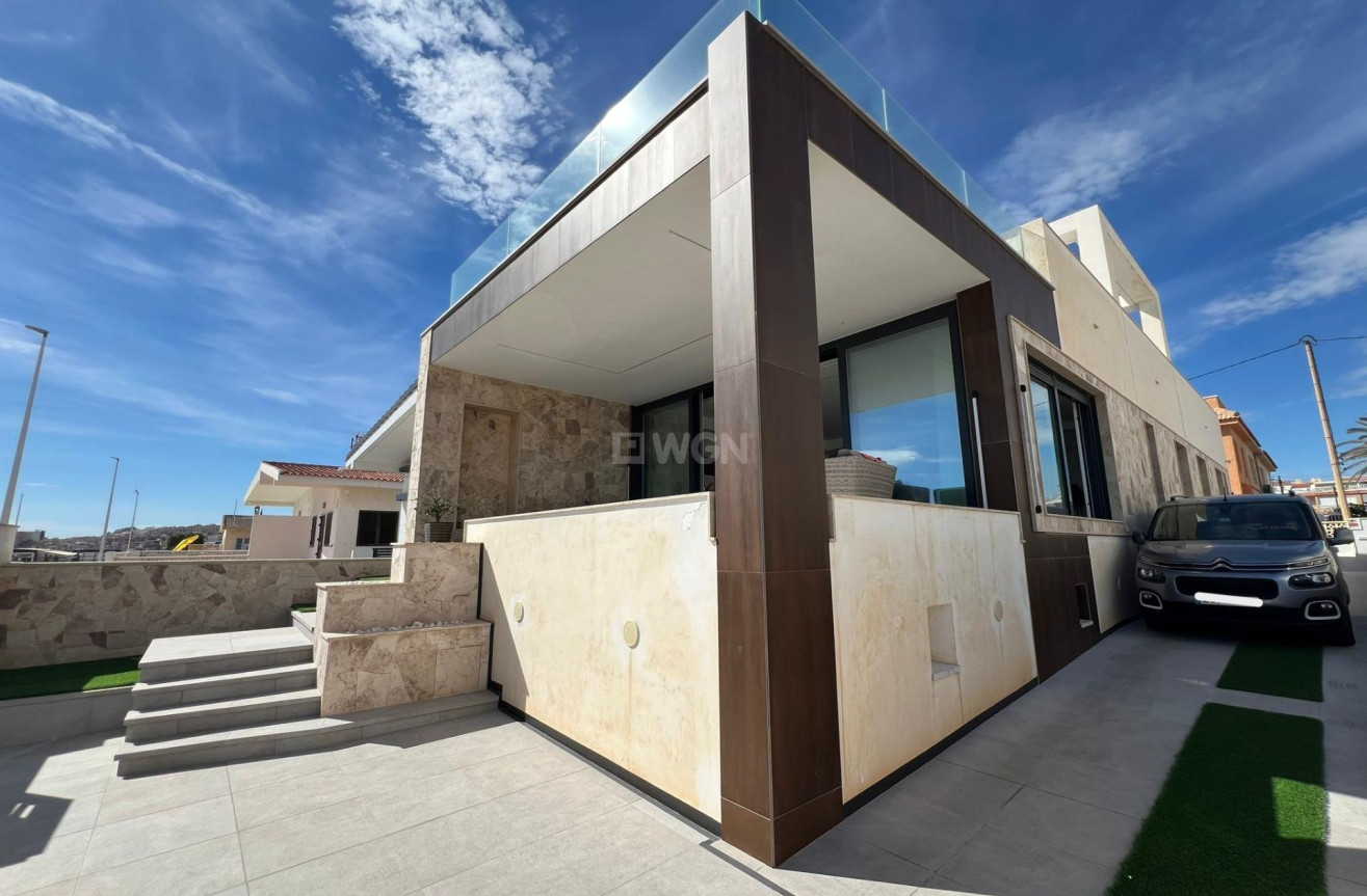 Odsprzedaż - Villa - Torrevieja - La Mata