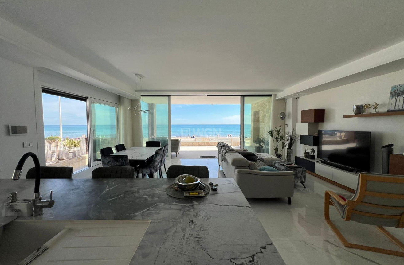 Odsprzedaż - Villa - Torrevieja - La Mata