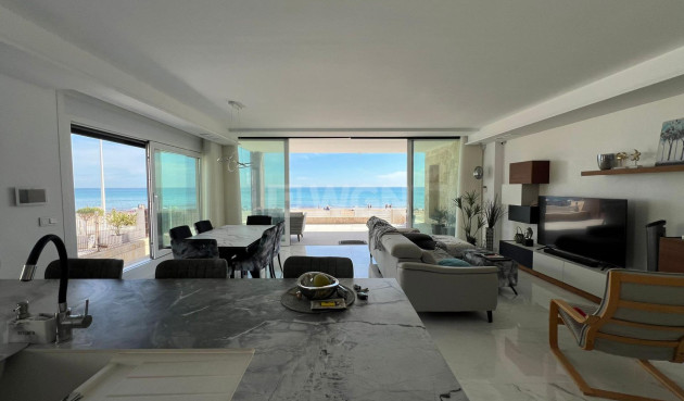 Odsprzedaż - Villa - Torrevieja - La Mata