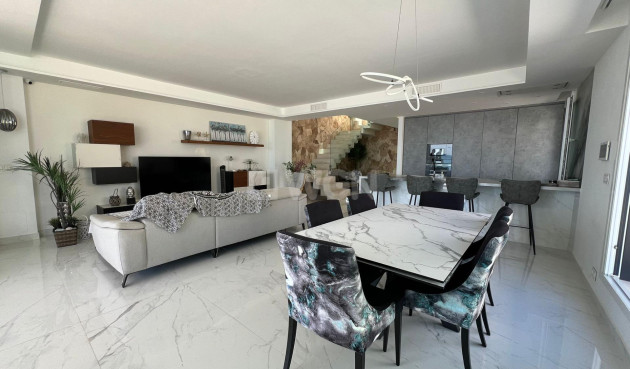 Odsprzedaż - Villa - Torrevieja - La Mata