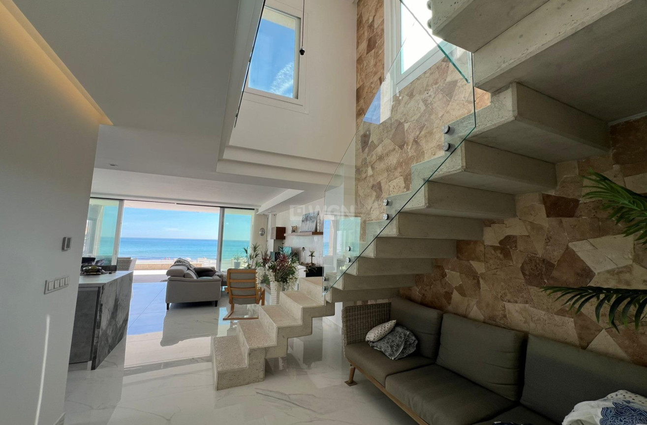 Odsprzedaż - Villa - Torrevieja - La Mata