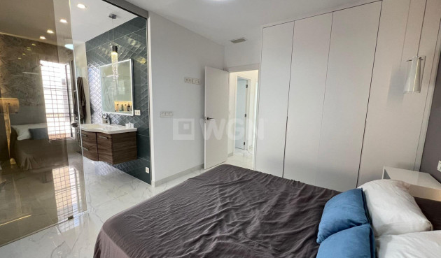 Odsprzedaż - Villa - Torrevieja - La Mata