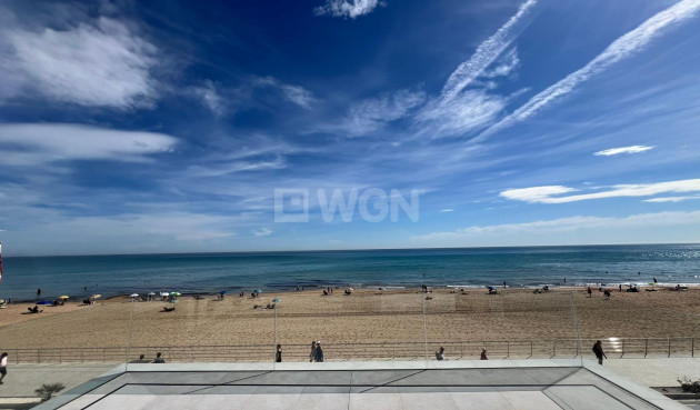 Odsprzedaż - Villa - Torrevieja - La Mata