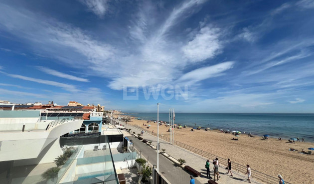 Odsprzedaż - Villa - Torrevieja - La Mata