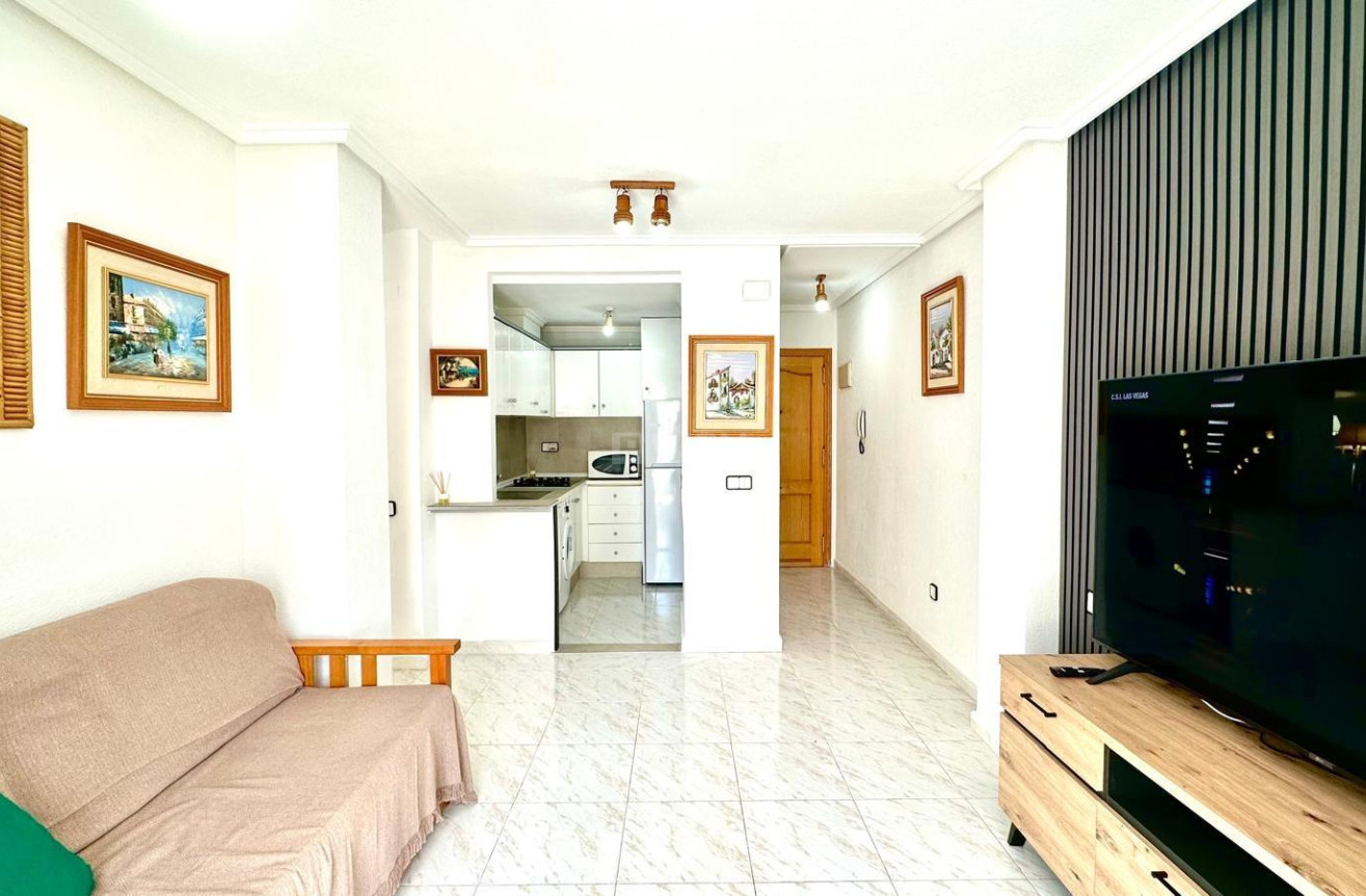 Resale - Apartment / flat - Torrevieja - Playa del Cura