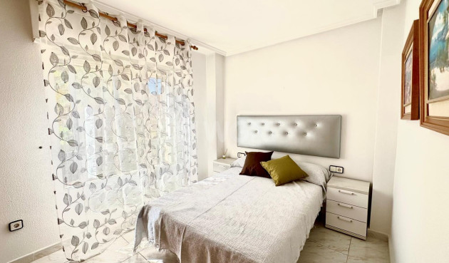 Resale - Apartment / flat - Torrevieja - Playa del Cura