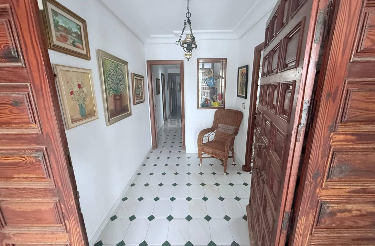 Wiederverkauf - Villa - Orihuela Costa - Campoamor