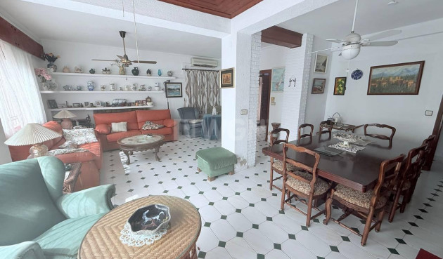 Wiederverkauf - Villa - Orihuela Costa - Campoamor