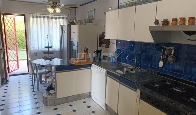 Wiederverkauf - Villa - Orihuela Costa - Campoamor