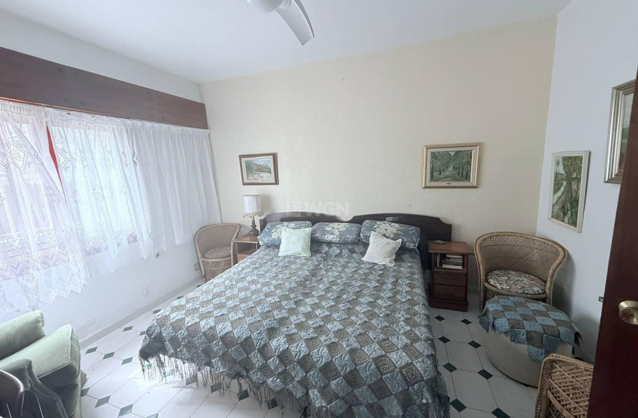 Wiederverkauf - Villa - Orihuela Costa - Campoamor