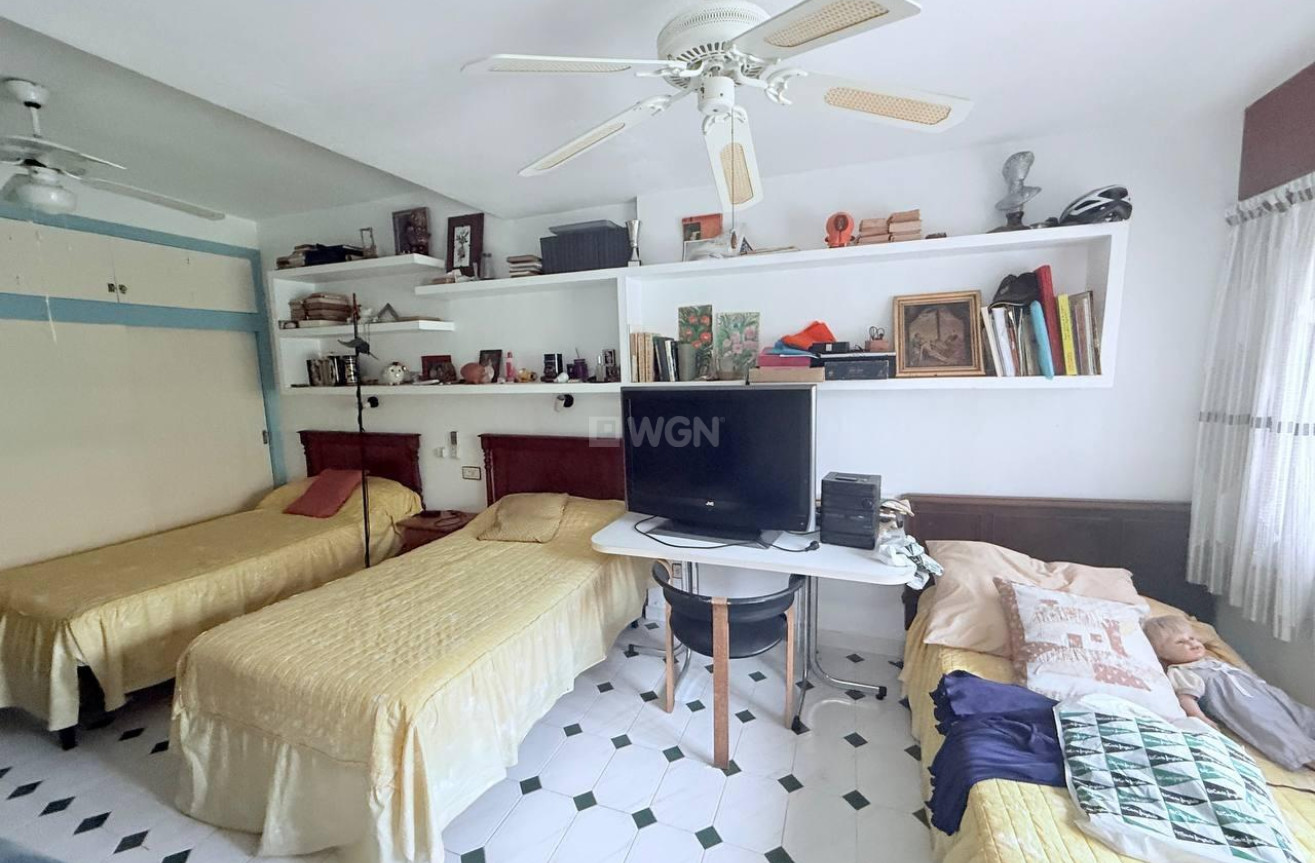 Wiederverkauf - Villa - Orihuela Costa - Campoamor