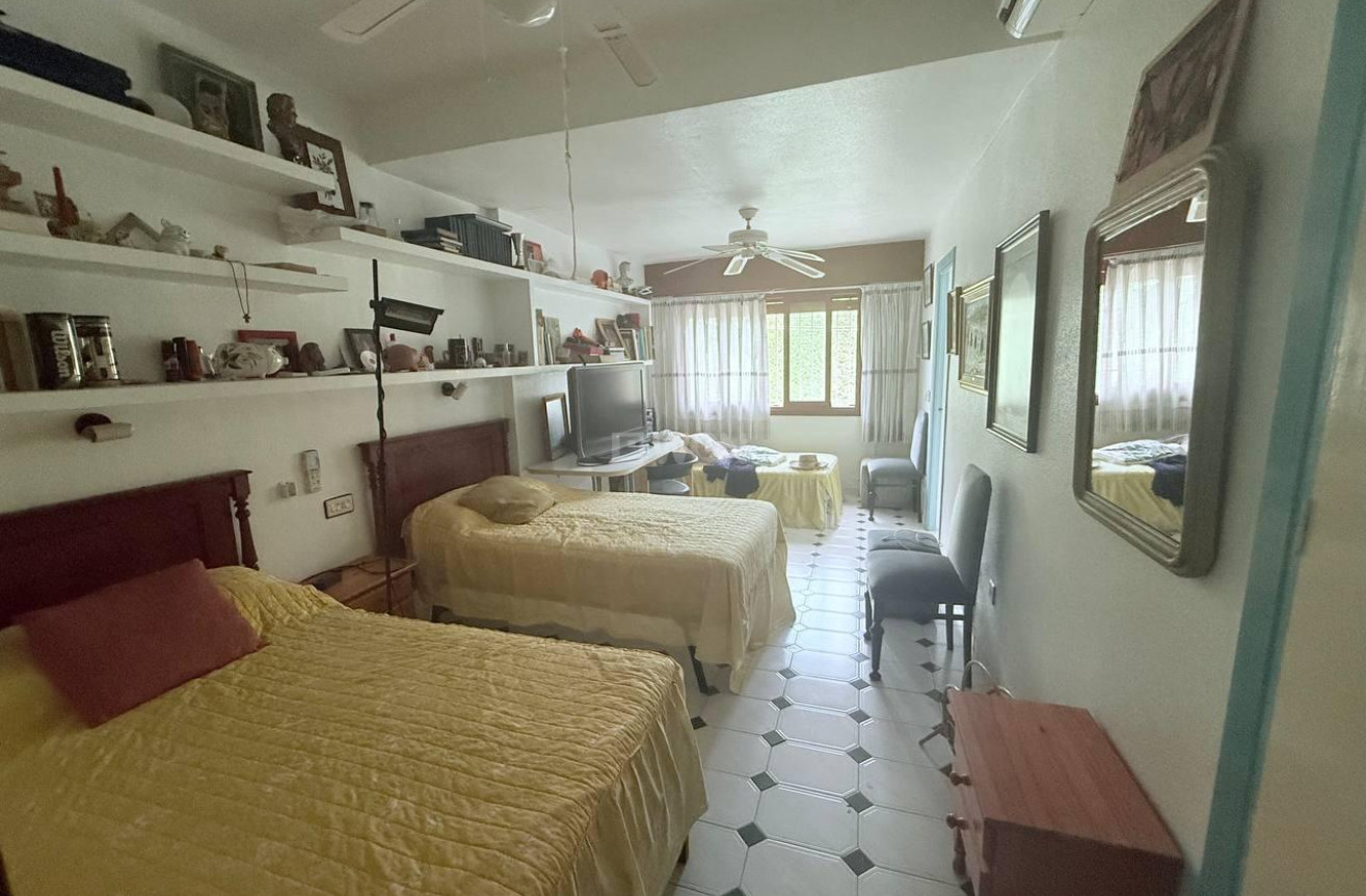 Wiederverkauf - Villa - Orihuela Costa - Campoamor