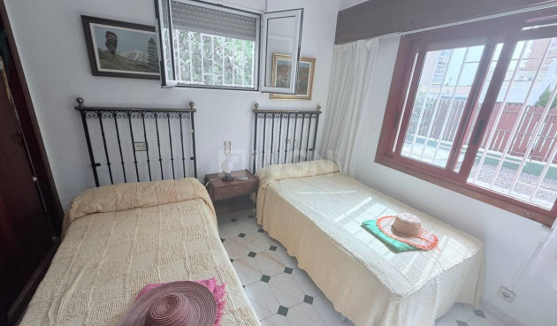 Wiederverkauf - Villa - Orihuela Costa - Campoamor