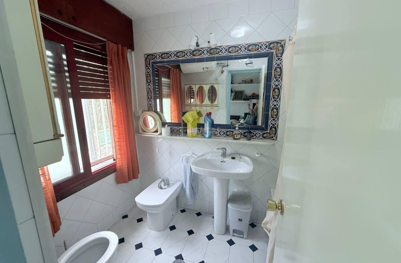 Wiederverkauf - Villa - Orihuela Costa - Campoamor