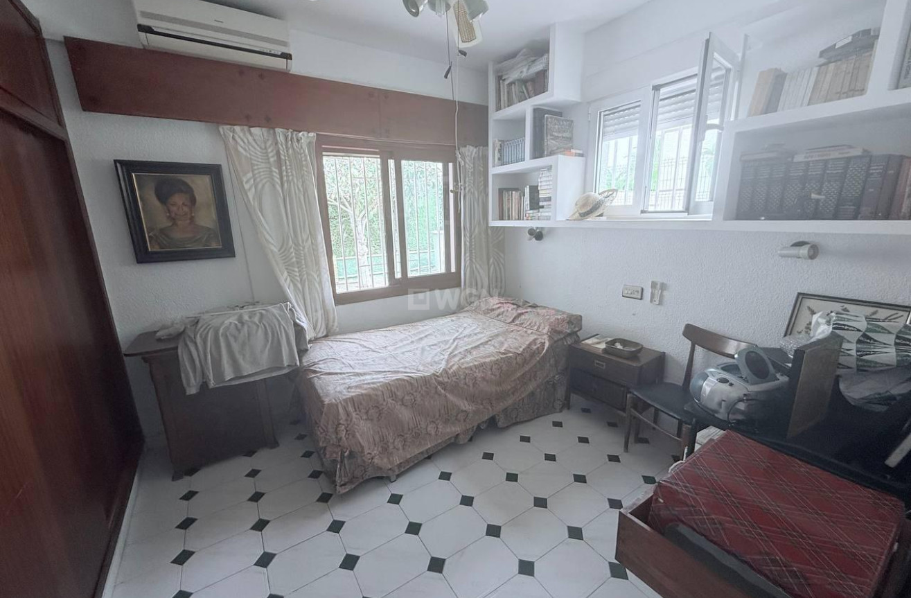 Wiederverkauf - Villa - Orihuela Costa - Campoamor