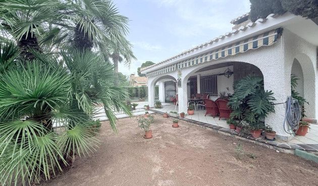 Wiederverkauf - Villa - Orihuela Costa - Campoamor
