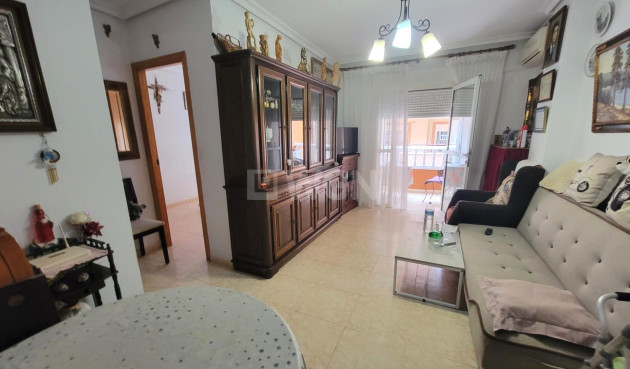 Odsprzedaż - Mieszkanie w bloku - Torrevieja - Centro