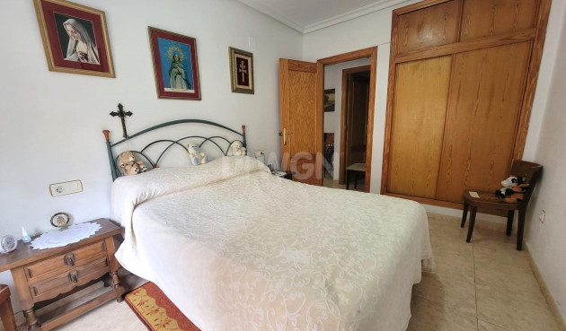 Odsprzedaż - Mieszkanie w bloku - Torrevieja - Centro